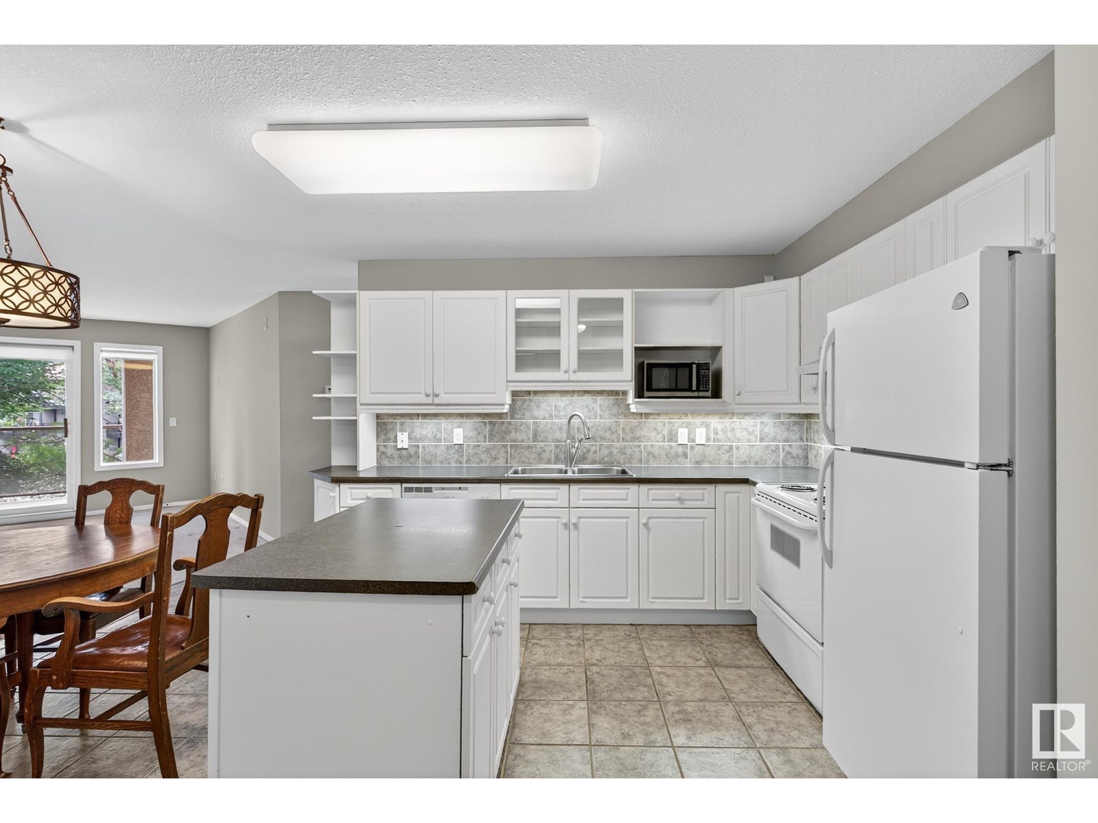 #215 6623 172 St Nw, Edmonton, Alberta  T5T 6J2 - Photo 9 - E4450073