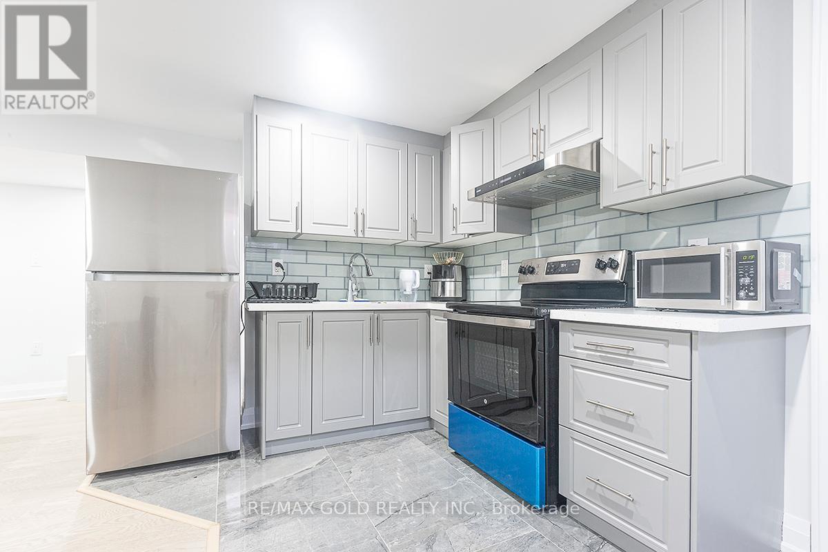 29 Michener Drive, Brampton, Ontario  L6R 4E9 - Photo 22 - W12304713