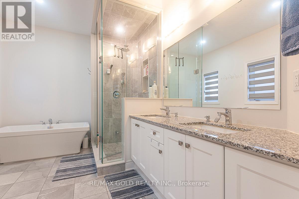 29 Michener Drive, Brampton, Ontario  L6R 4E9 - Photo 12 - W12304713