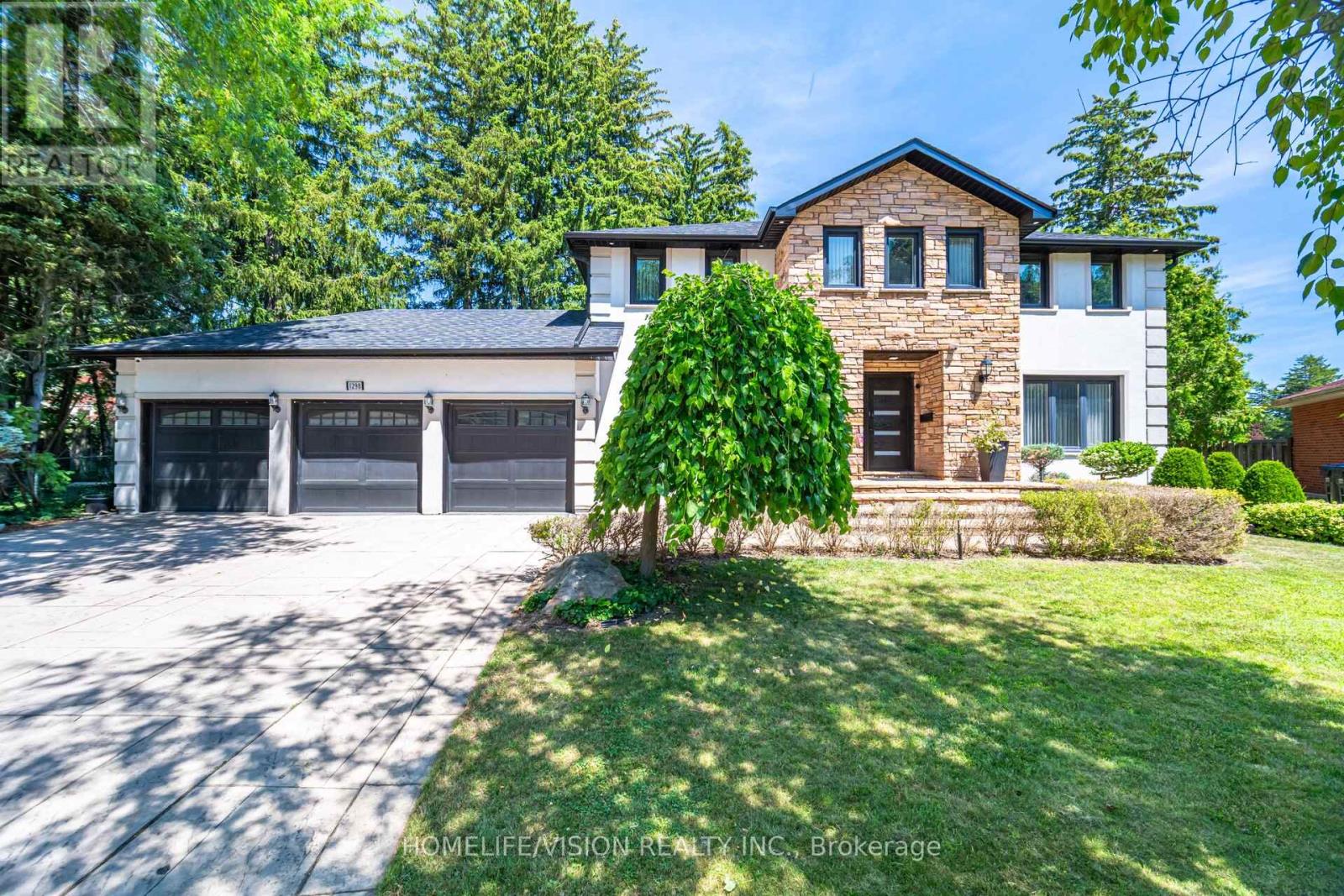 Property at 1298 BUNSDEN AVENUE image 1