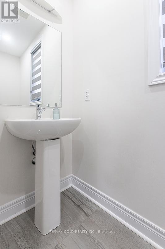 Property at 29 MICHENER DRIVE image 4