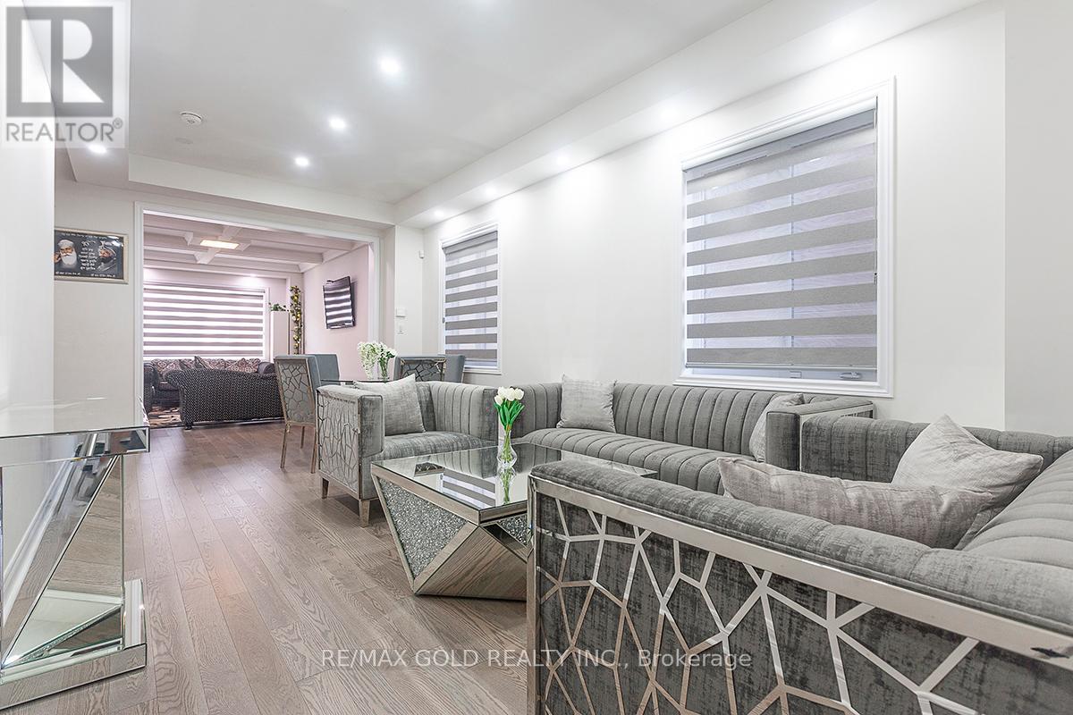 Property at 29 MICHENER DRIVE image 5
