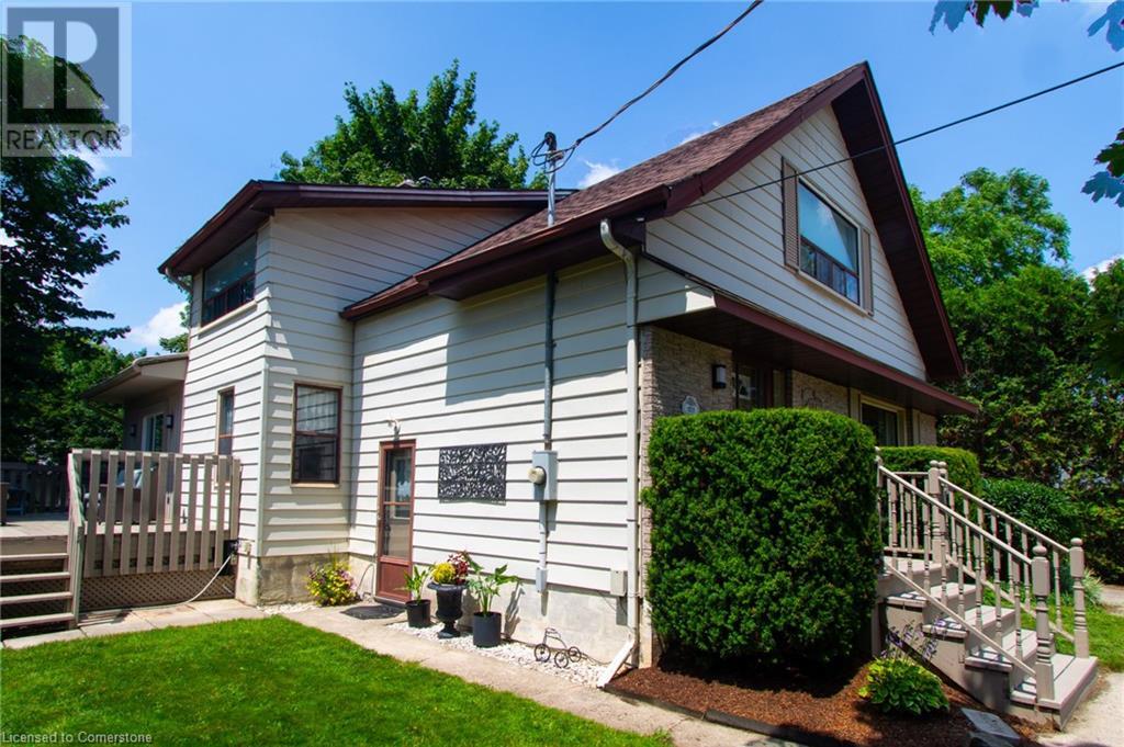 Property at 1277 KING Street N image 5