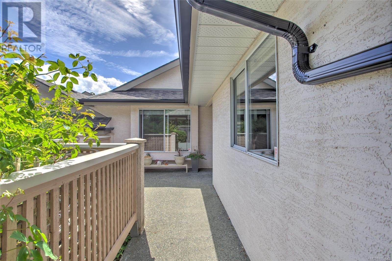 Property at 3 5980 Jaynes Rd image 3