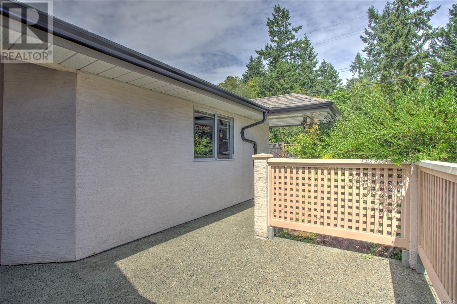 Property at 3 5980 Jaynes Rd image 5