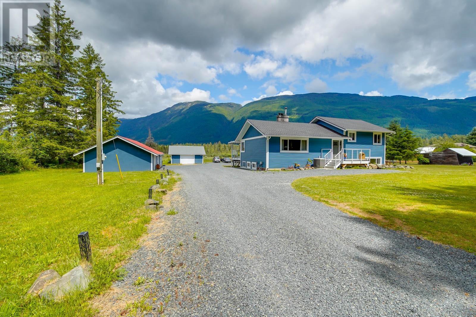 7801-7807 Beaver Creek Rd, Port Alberni, British Columbia