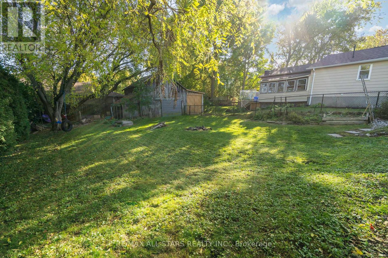 194/198 Brock Street W, Uxbridge, Ontario  L9P 1E9 - Photo 48 - N12311251