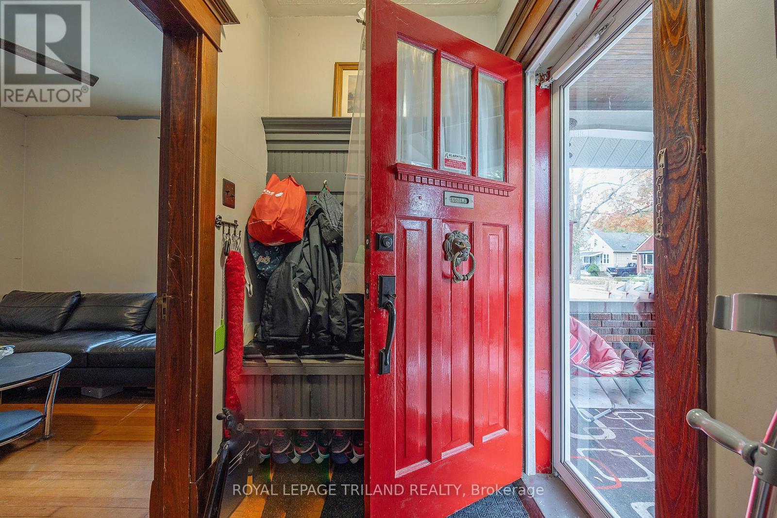 983 Ormsby Street, London East, Ontario  N5Z 1K5 - Photo 5 - X12311339