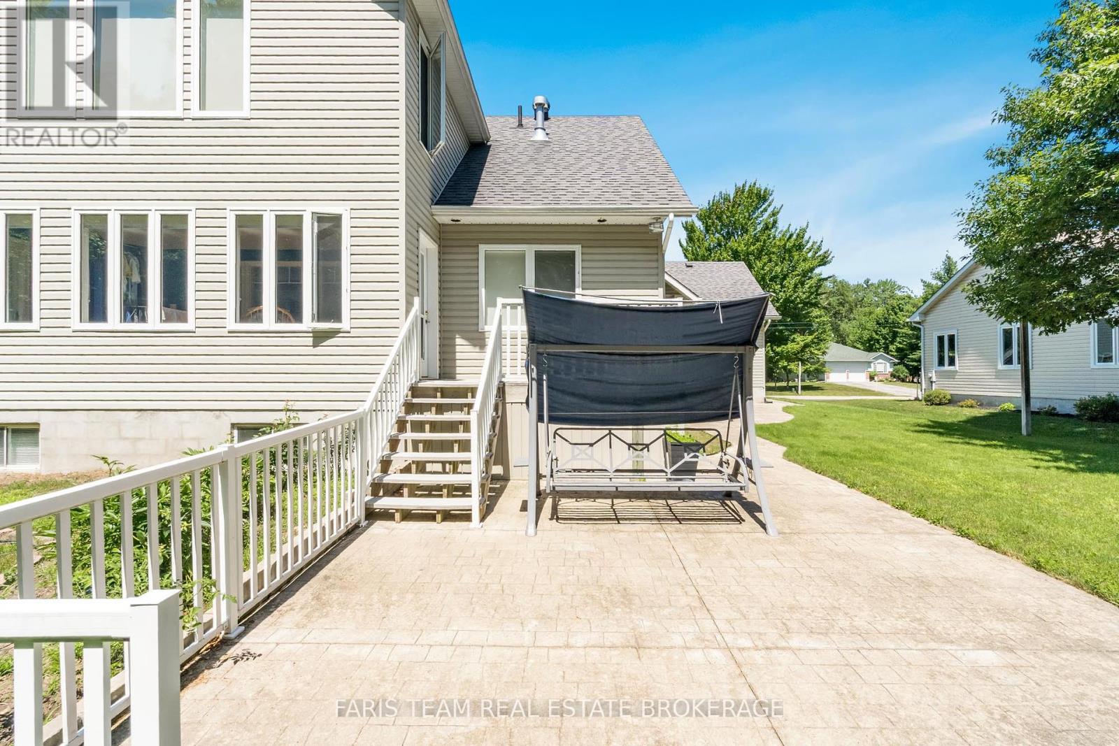 91 Maryjane Road, Tiny, Ontario  L0L 2T0 - Photo 43 - S12307236