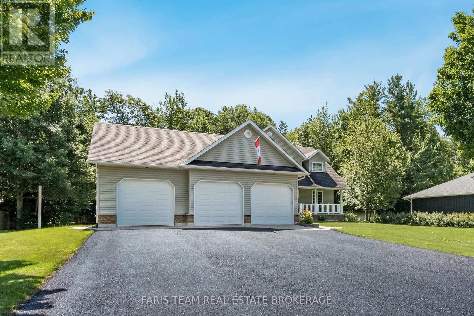 91 Maryjane Road, Tiny, Ontario  L0L 2T0 - Photo 3 - S12307236