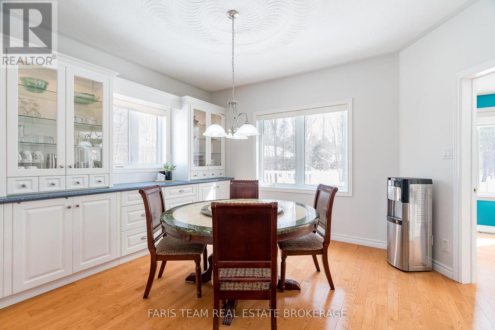 91 Maryjane Road, Tiny, Ontario  L0L 2T0 - Photo 10 - S12307236
