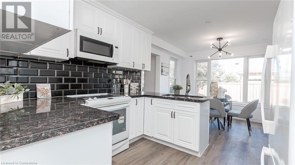 3 Mornington Drive, Hamilton, Ontario  L9B 1Z3 - Photo 13 - 40749900