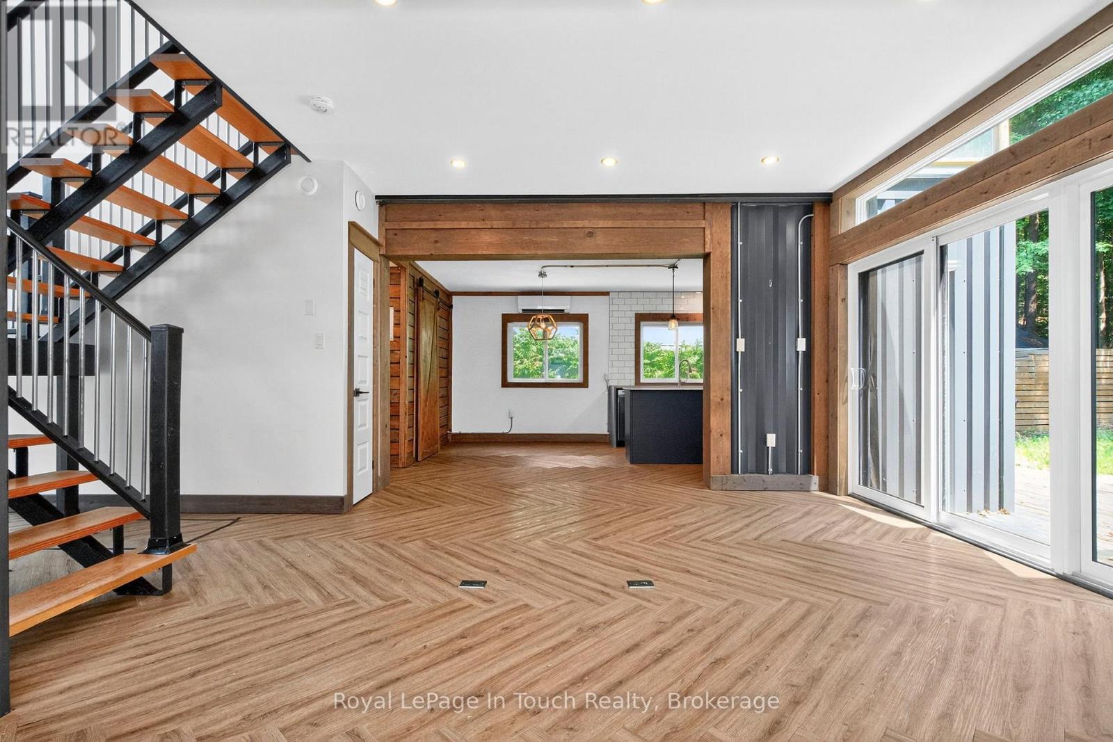 Property at 91 ANDREW DRIVE image 4