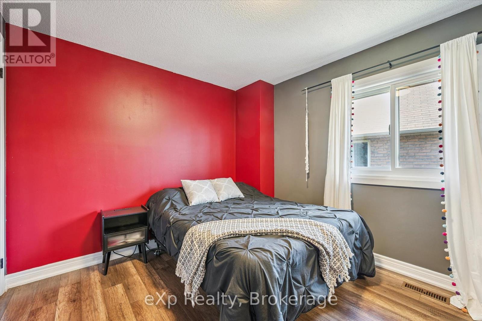 8 Lanercost Way, Brampton, Ontario  L6Z 4J5 - Photo 27 - W12311366