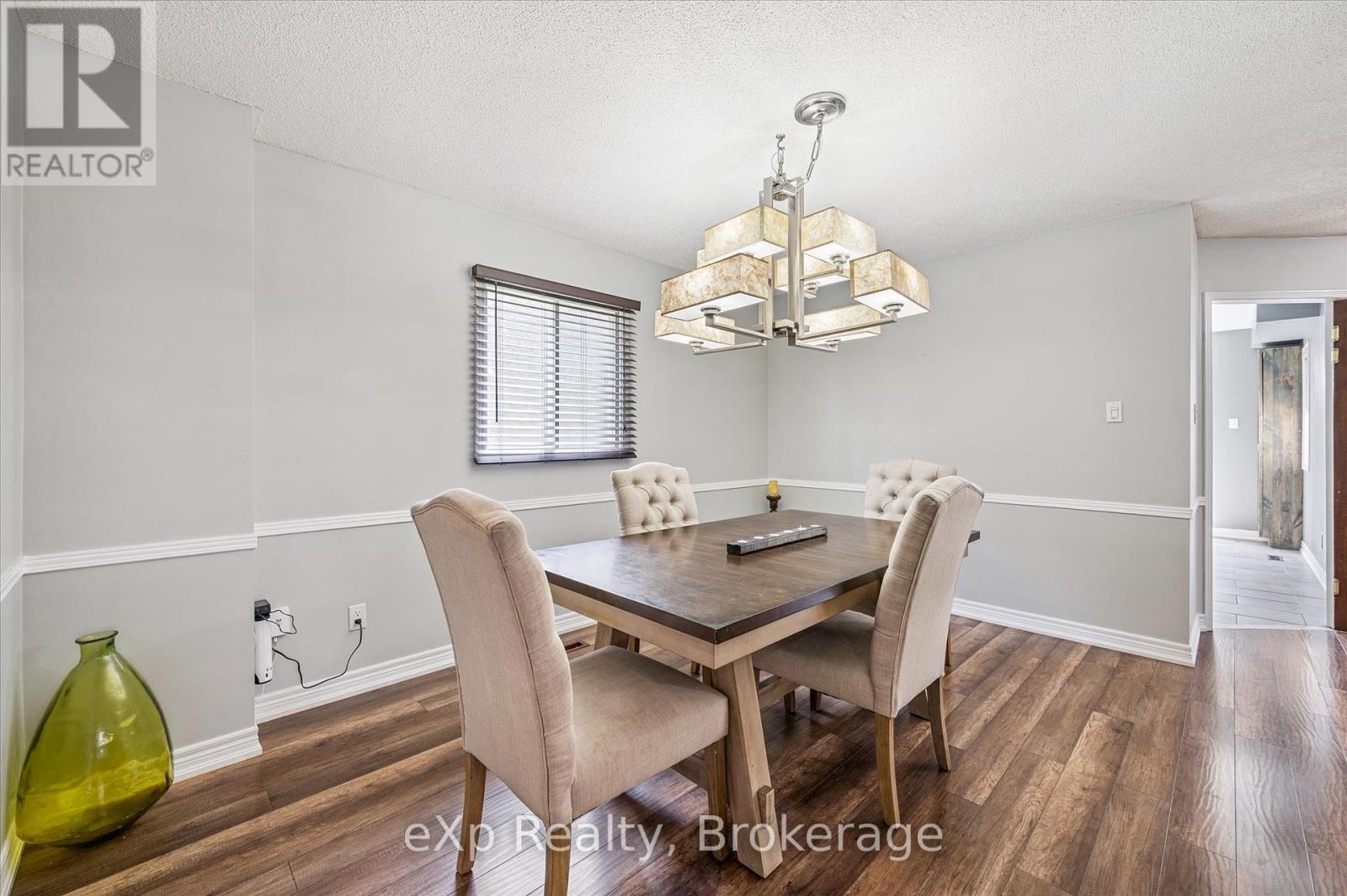 8 Lanercost Way, Brampton, Ontario  L6Z 4J5 - Photo 9 - W12311366