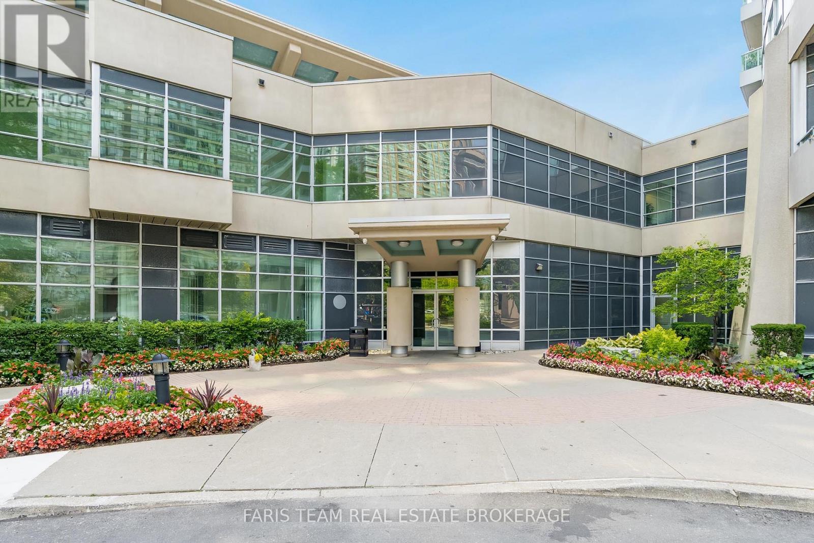 308 - 1 Elm Drive W, Mississauga, Ontario  L5B 4M1 - Photo 3 - W12311283