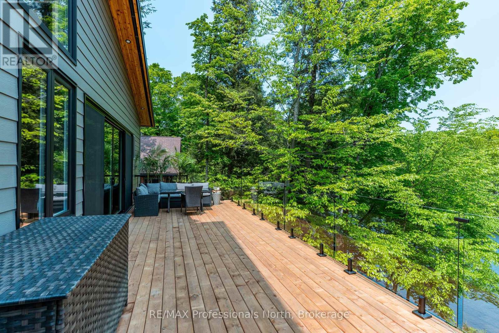 1063 Mink Road, Dysart Et Al, Ontario  K0M 1S0 - Photo 36 - X12311378