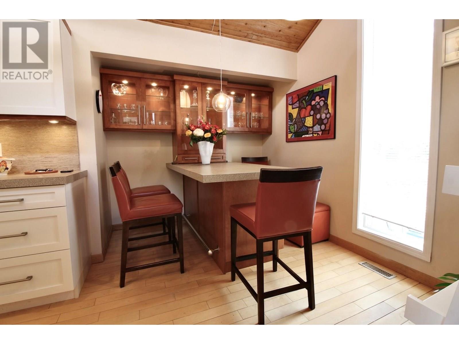 324 Clifton Road N, Kelowna, British Columbia  V1V 1N4 - Photo 13 - 10354775