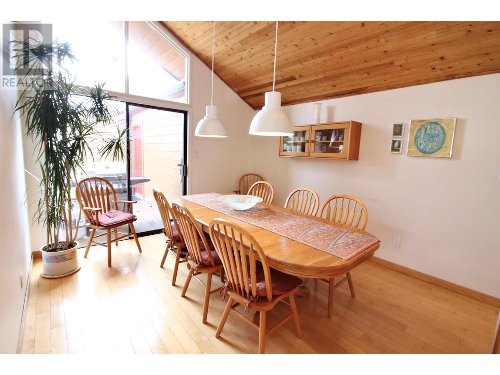 324 Clifton Road N, Kelowna, British Columbia  V1V 1N4 - Photo 15 - 10354775
