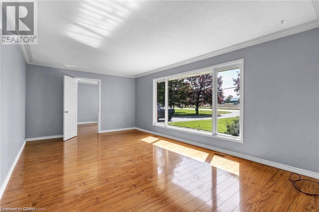 Property at 462 ARKELL Road image 5