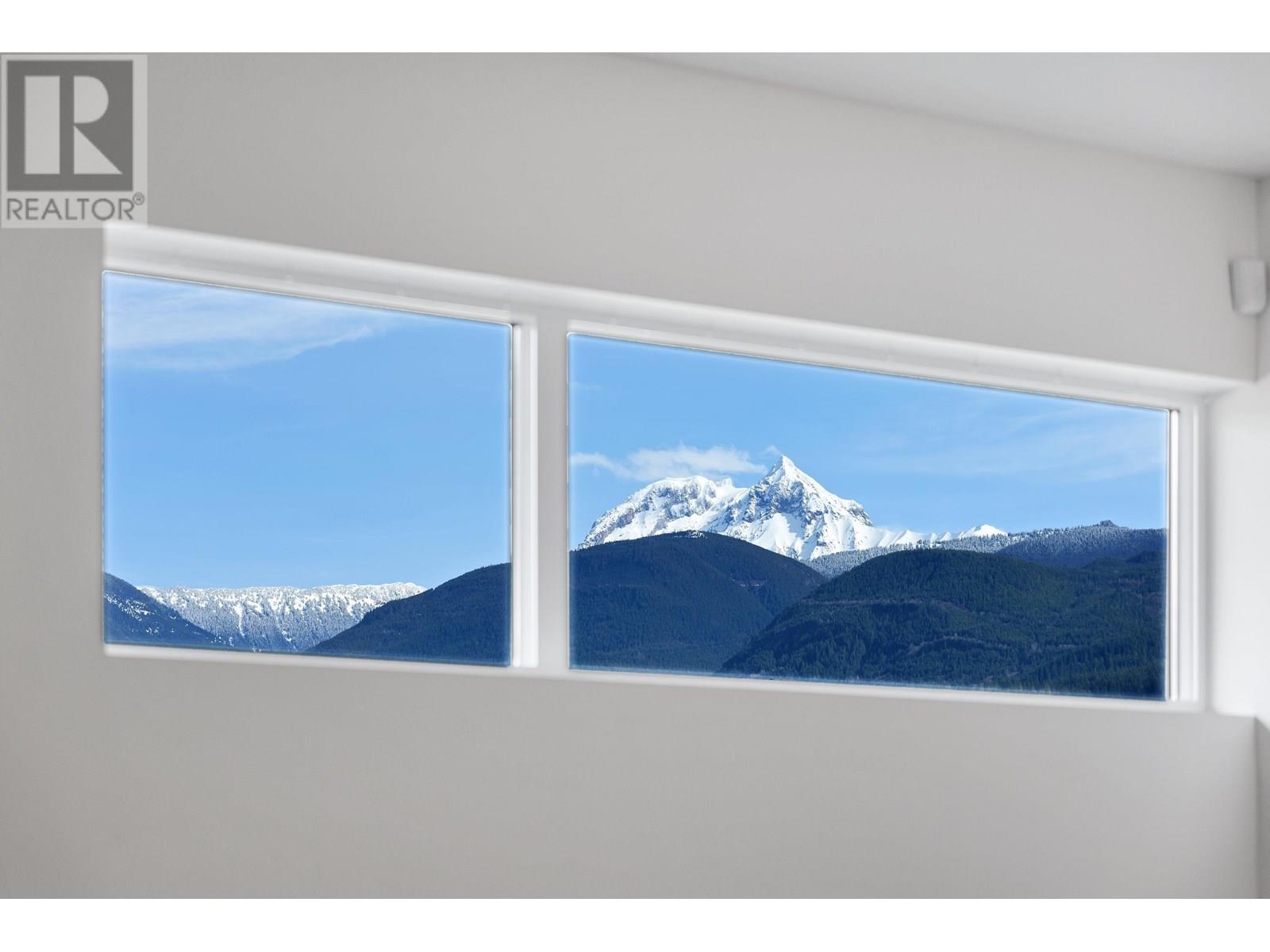 1706 Sparrow Way, Squamish, British Columbia  V8B 0V3 - Photo 29 - R2987709