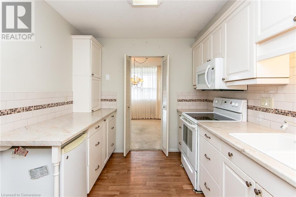 65 Westmount Road N Unit# 808, Waterloo, Ontario  N2L 5G6 - Photo 24 - 40754689