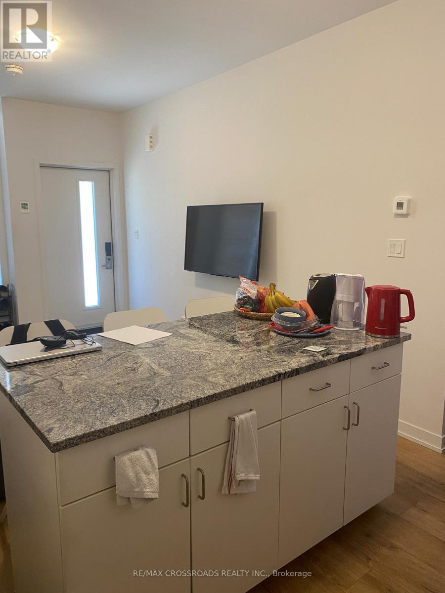 Property at 73 - 1760 SIMCOE STREET N image 4