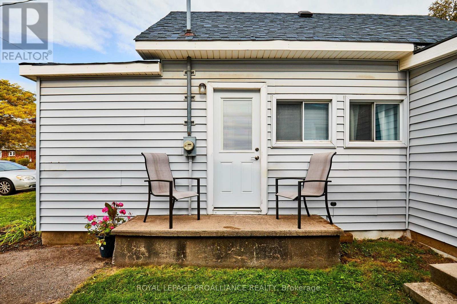 Property at 89 CROMWELL AVENUE image 5