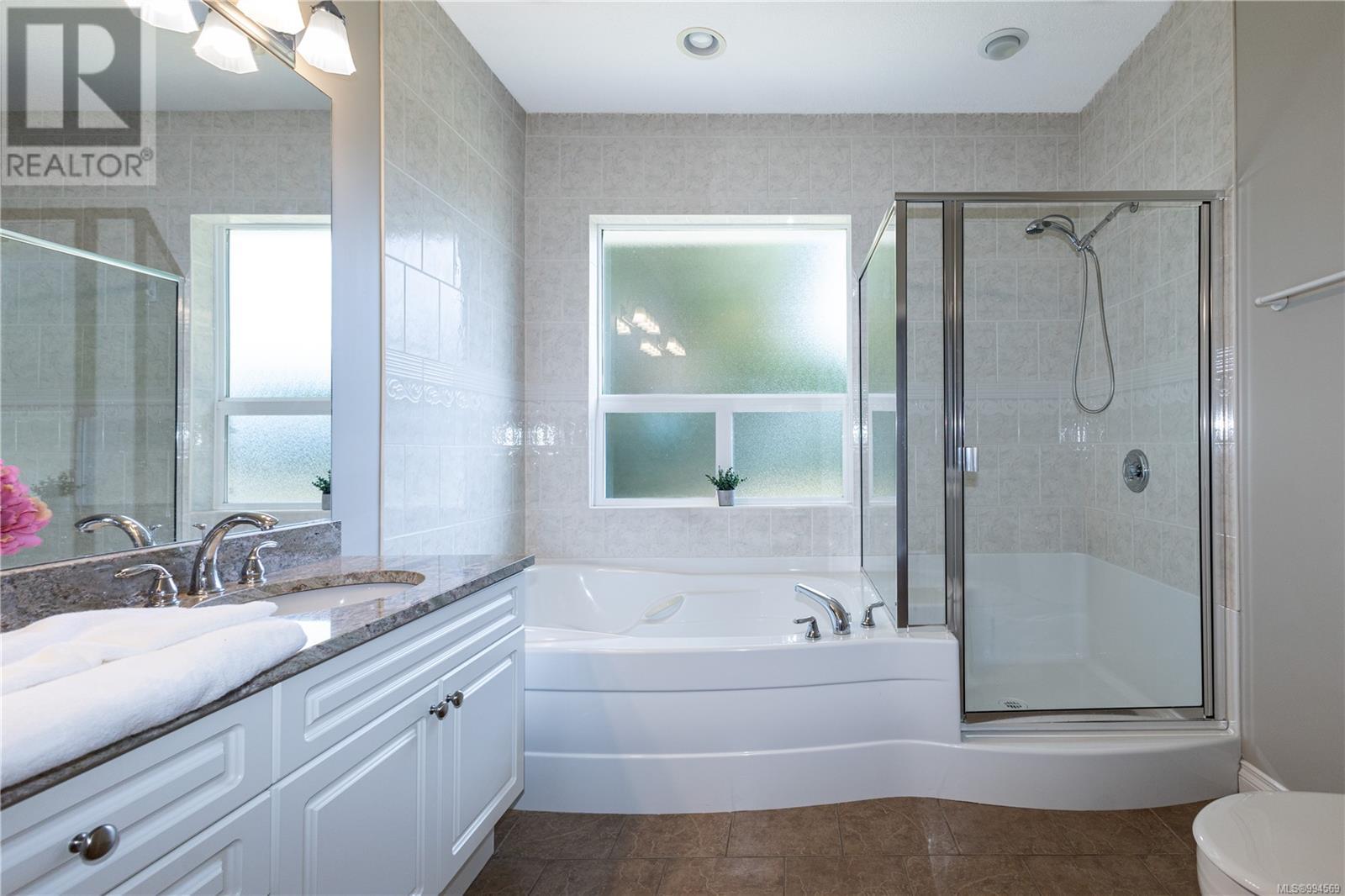 3547 Montana Dr, Campbell River, British Columbia  V9W 8G8 - Photo 34 - 994569