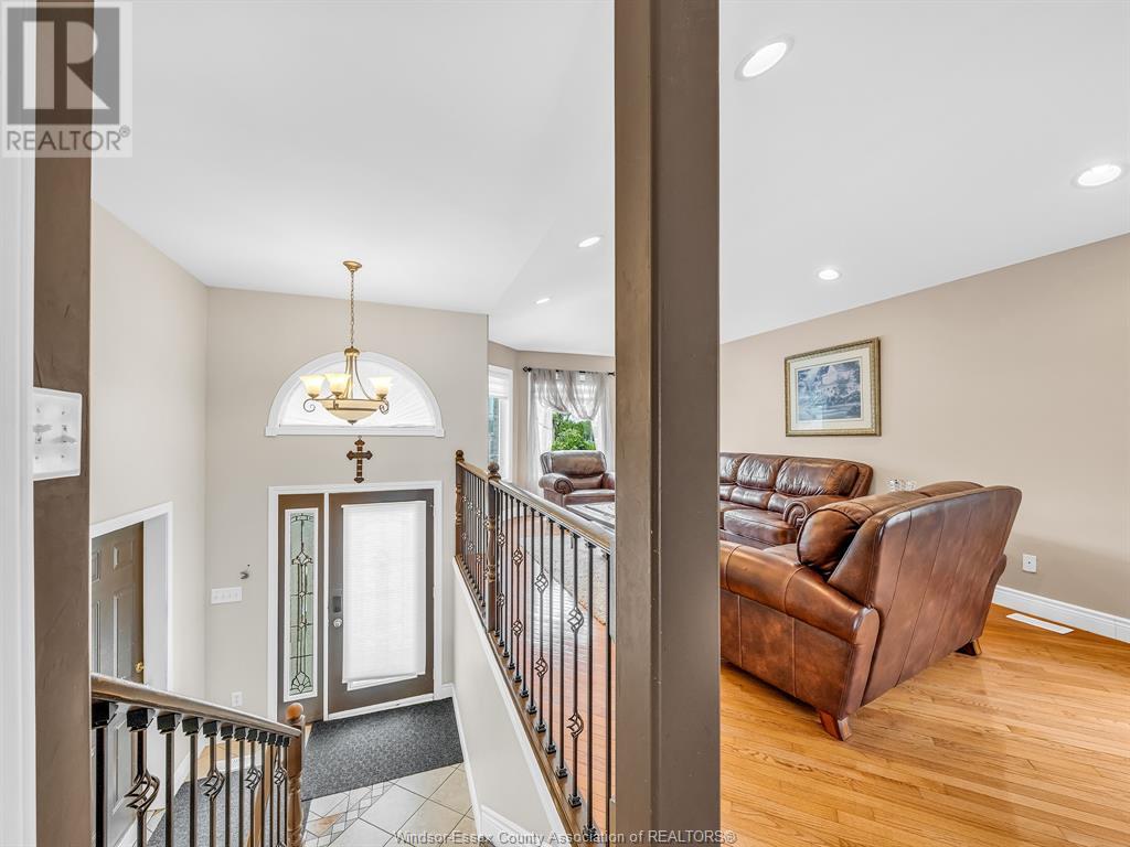 Property at 1437 MERIDIAN STREET image 3