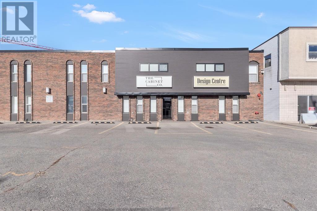 216 40 Avenue Ne, Calgary, Alberta  T2E 2M7 - Photo 2 - A2243807