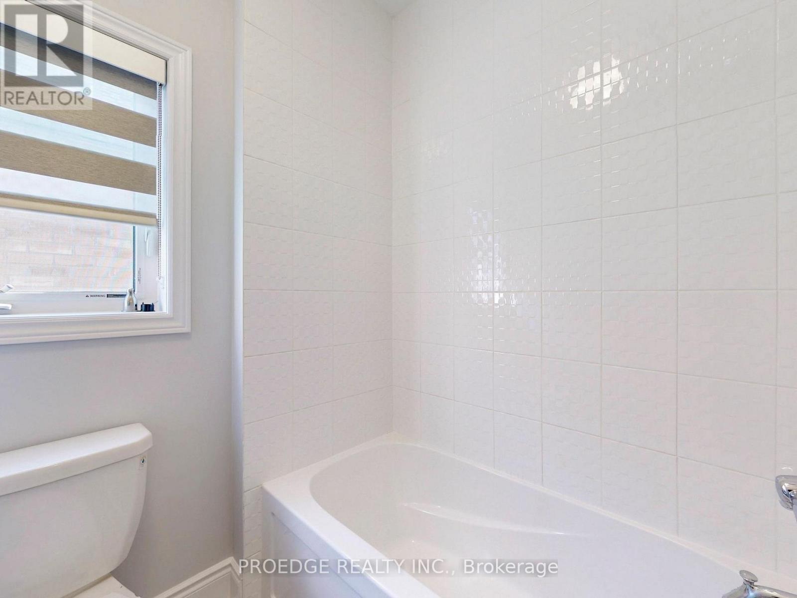 217 Sunset Vista Court, Aurora, Ontario  L4G 3Y1 - Photo 31 - N12311323