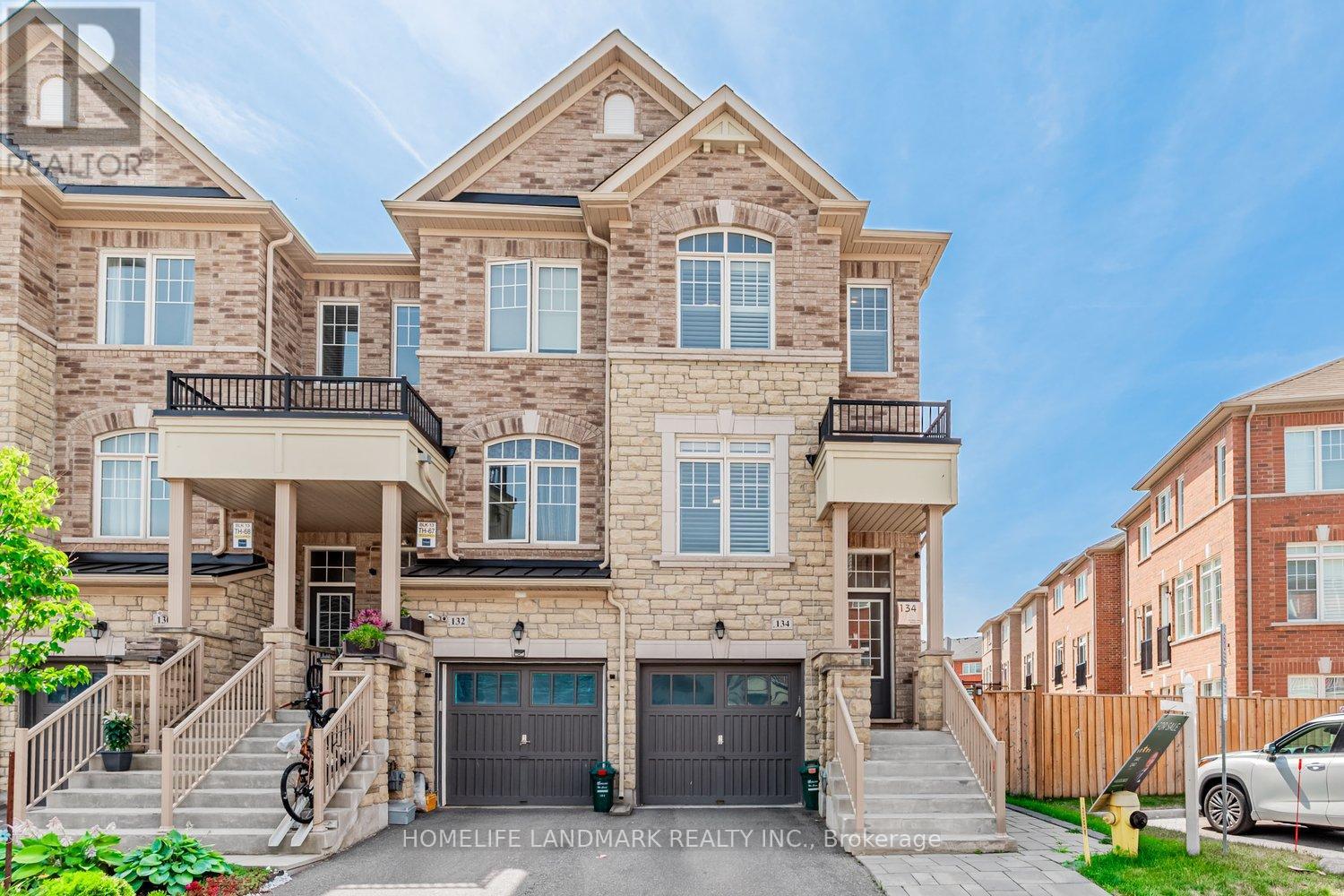 Property at 134 DUNDAS WAY image 1