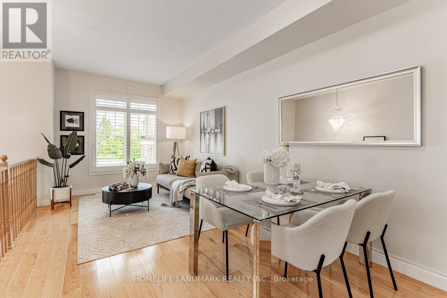 Property at 134 DUNDAS WAY image 4