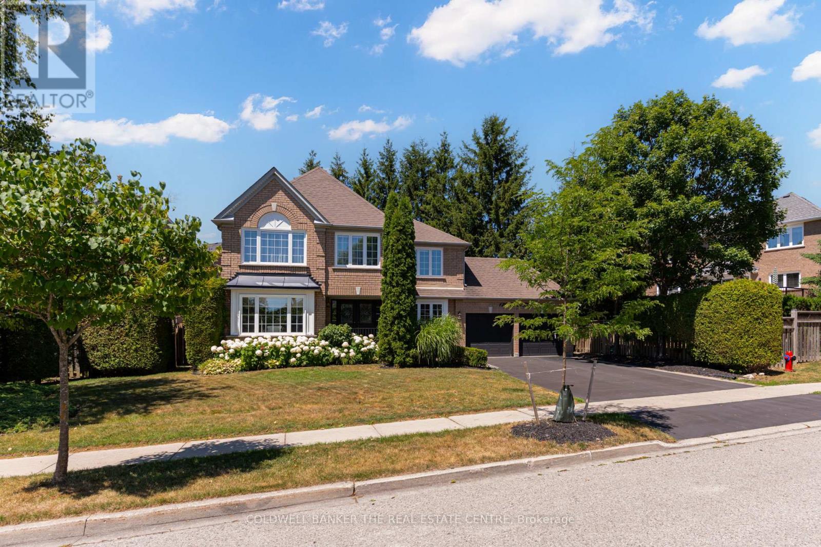 Property at 129 FOXTAIL RIDGE image 3