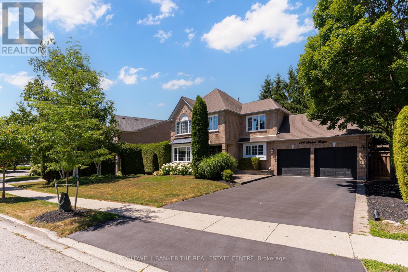 Property at 129 FOXTAIL RIDGE image 4