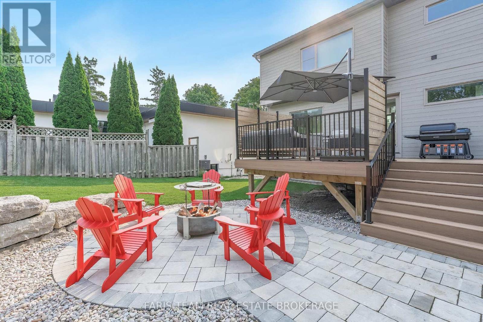 202 Kempenfelt Drive, Barrie, Ontario  L4M 1C3 - Photo 35 - S12311406