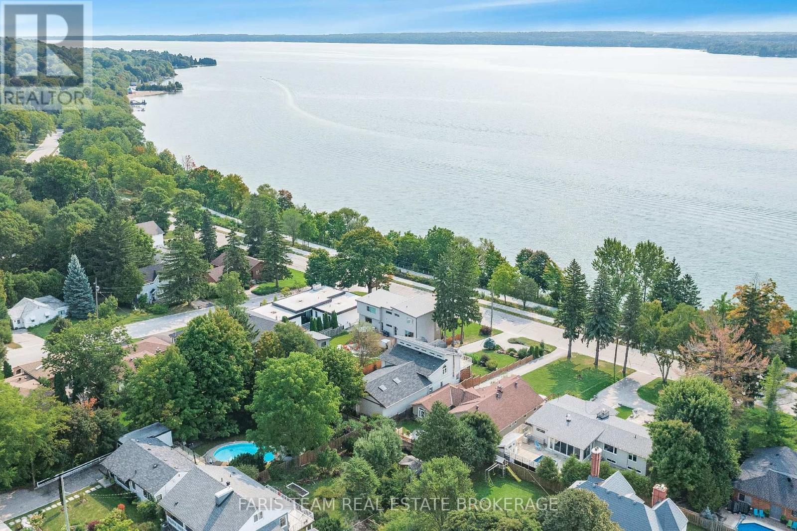 202 Kempenfelt Drive, Barrie, Ontario  L4M 1C3 - Photo 42 - S12311406