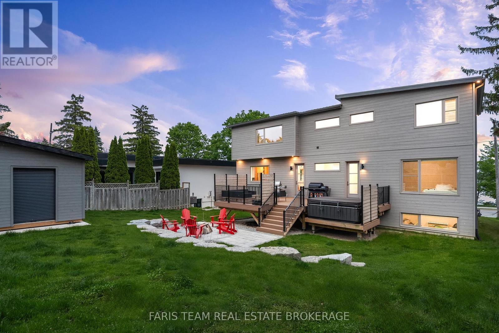 202 Kempenfelt Drive, Barrie, Ontario  L4M 1C3 - Photo 43 - S12311406