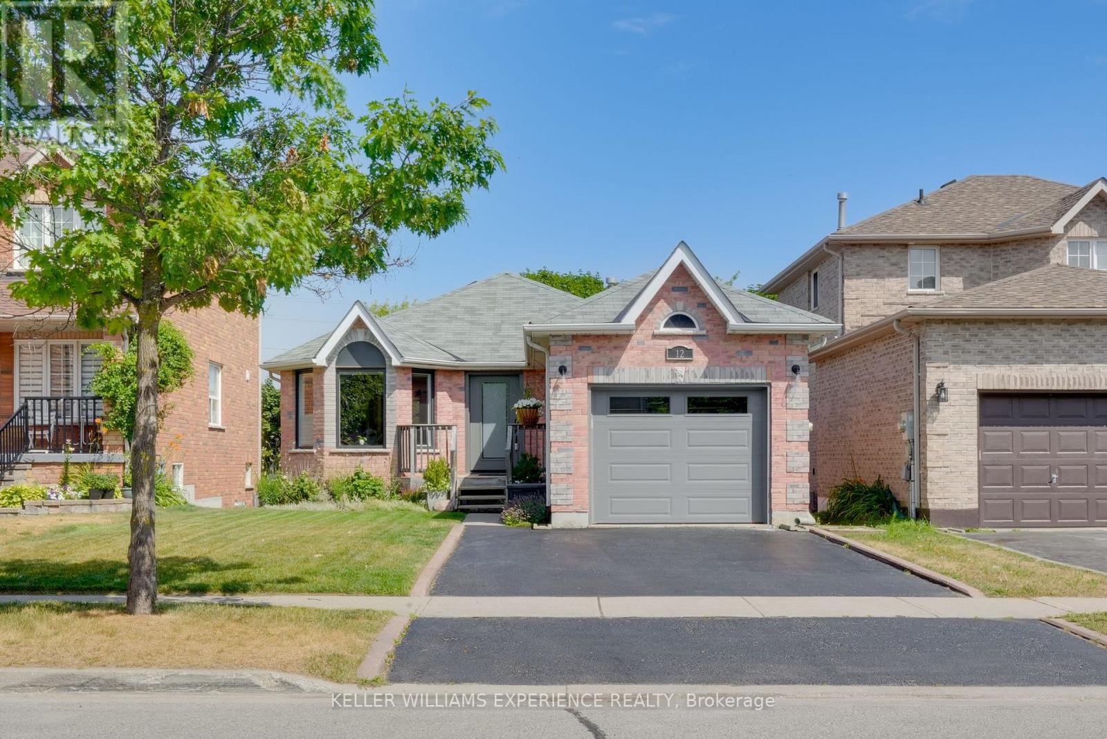 12 DUNNETT DRIVE, Barrie, Ontario