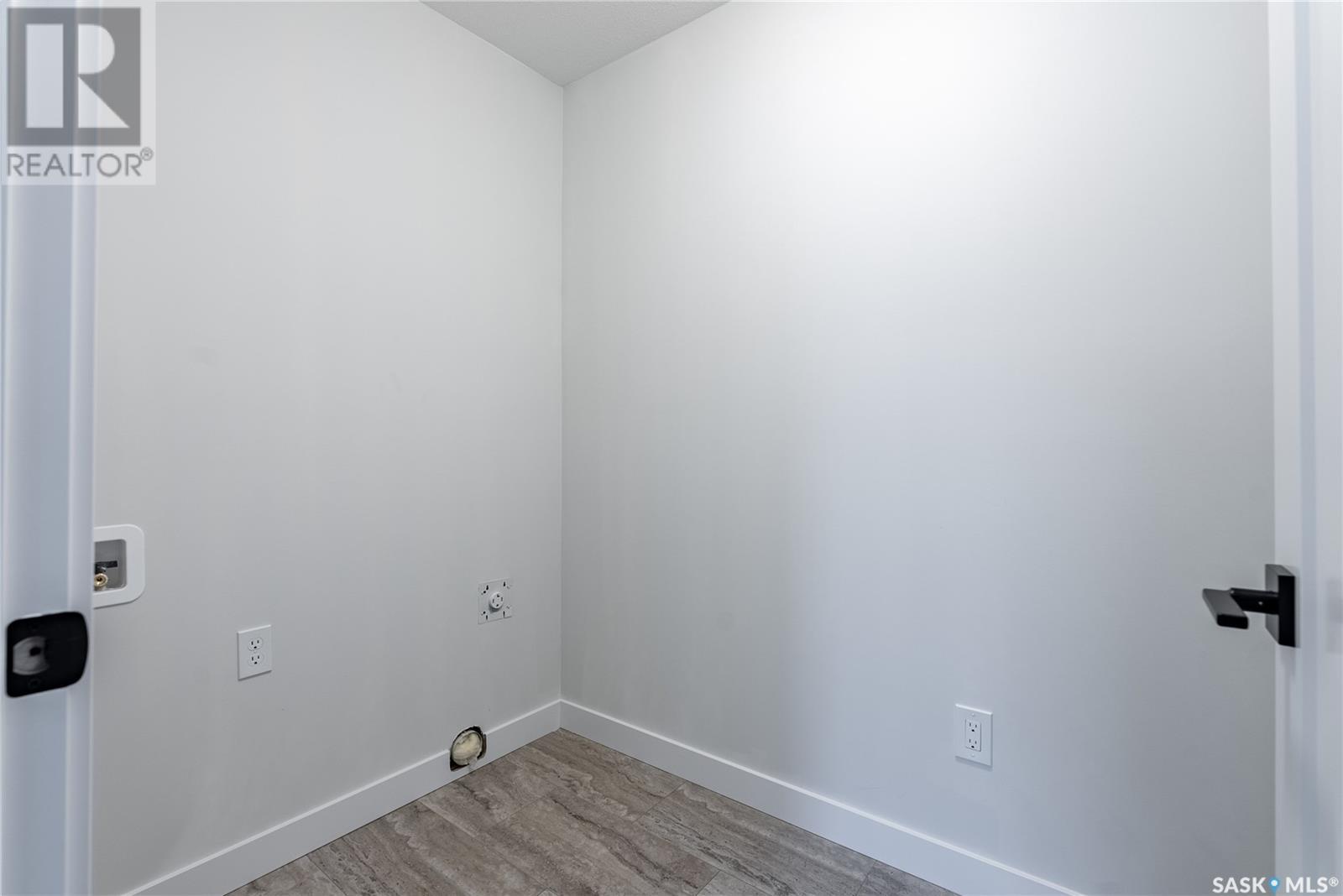 350 Katz Avenue, Saskatoon, Saskatchewan  S7V 1Y6 - Photo 37 - SK013991