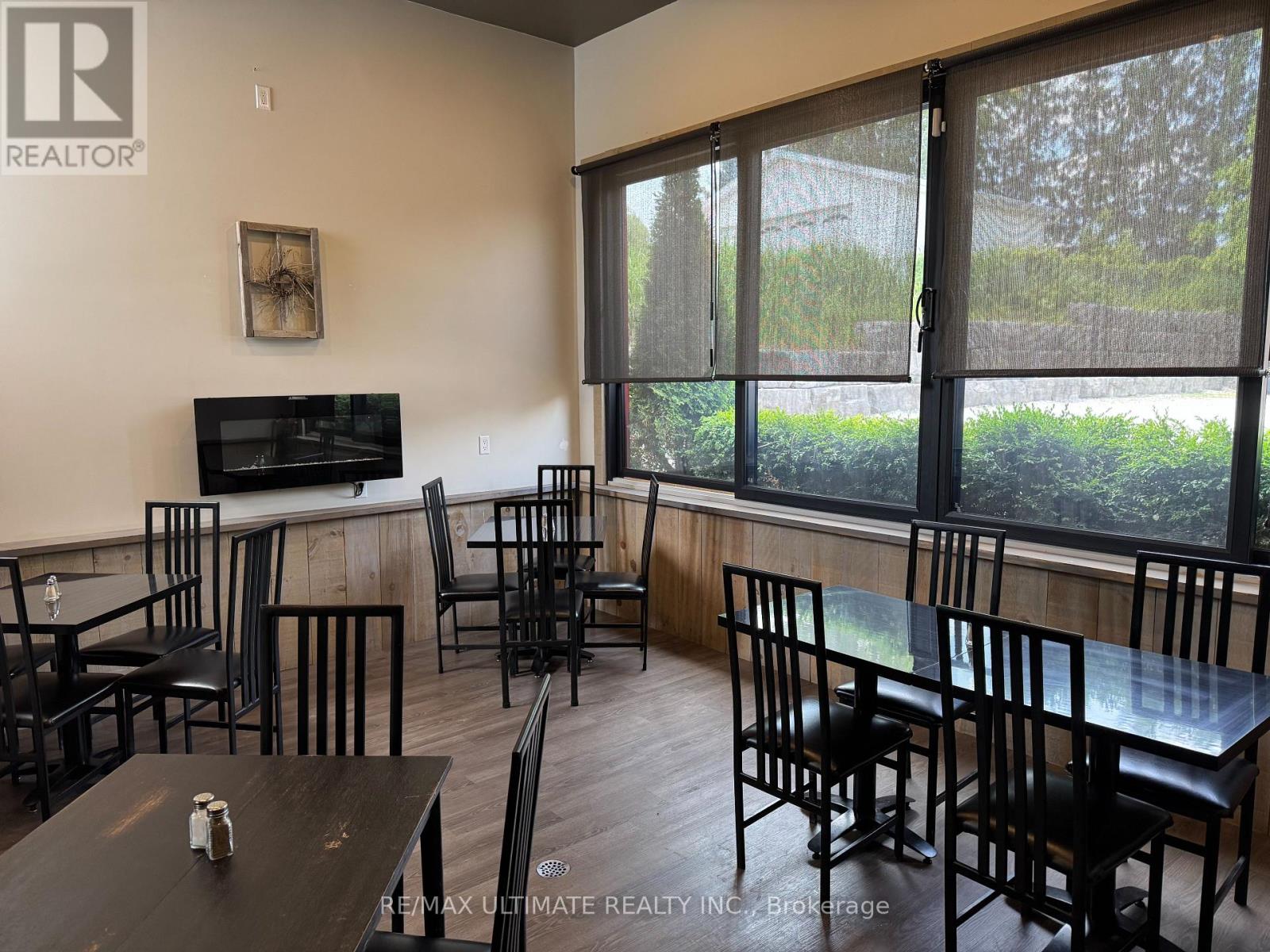 53 Simcoe Street, Brant, Ontario  N0E 1R0 - Photo 6 - X12311310