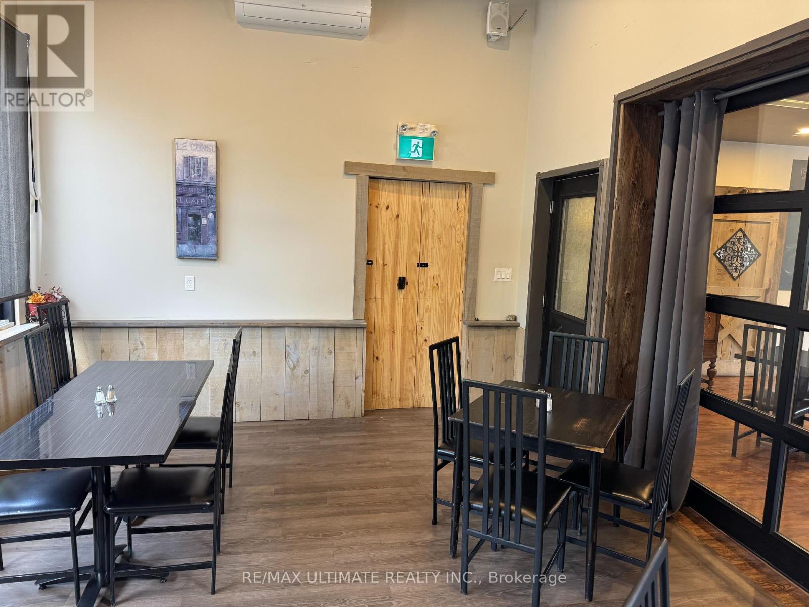 53 Simcoe Street, Brant, Ontario  N0E 1R0 - Photo 7 - X12311310