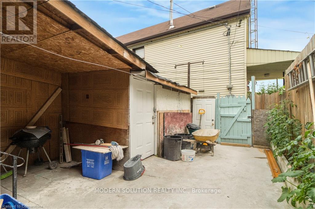 204 Sherman Avenue, Hamilton, Ontario  L8L 6M9 - Photo 34 - X12311350