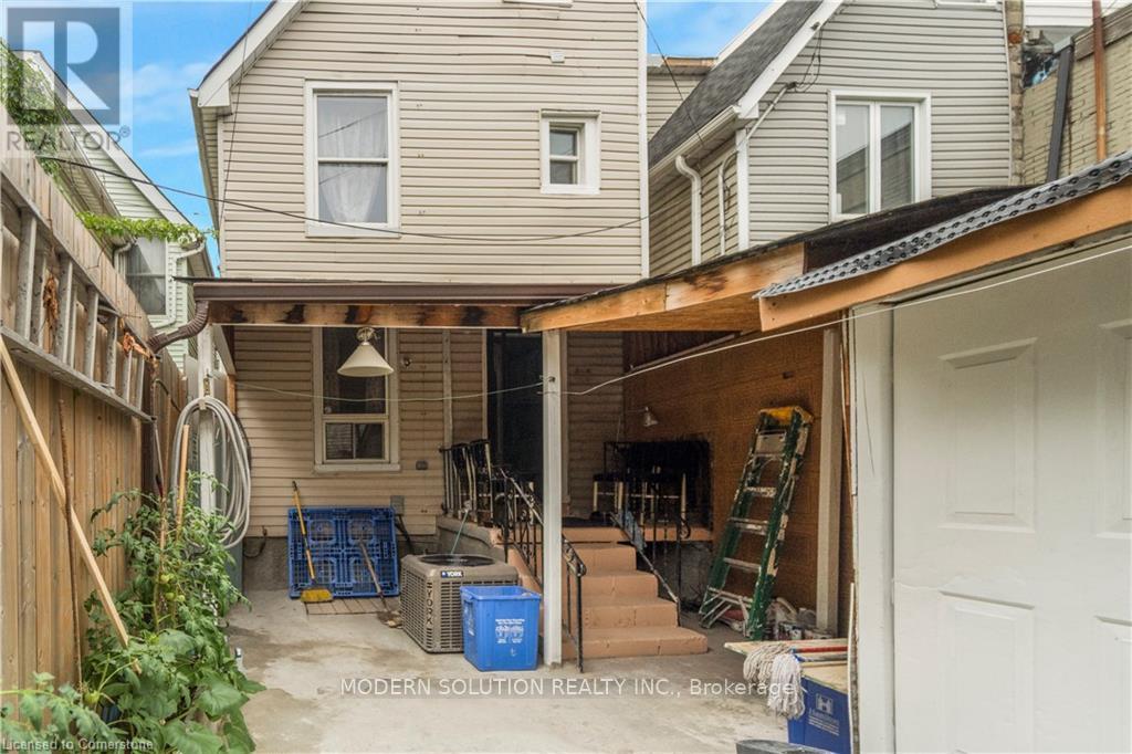 204 Sherman Avenue, Hamilton, Ontario  L8L 6M9 - Photo 35 - X12311350