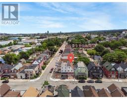 204 SHERMAN AVENUE, Hamilton, Ontario