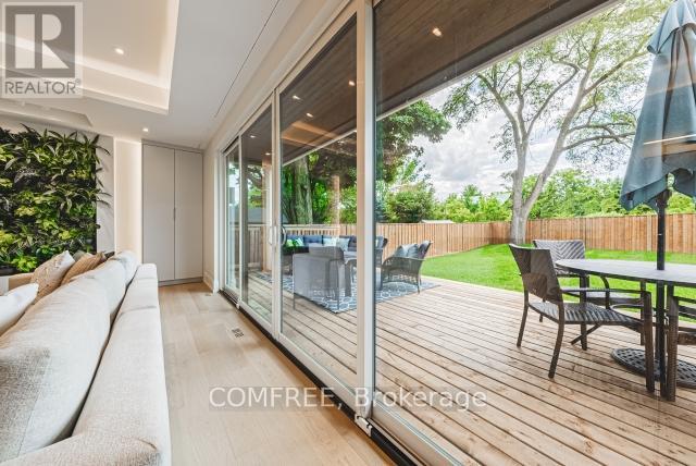 202 Queen Street W, Mississauga (Port Credit), Ontario  L5H 1L6 - Photo 19 - W12311573