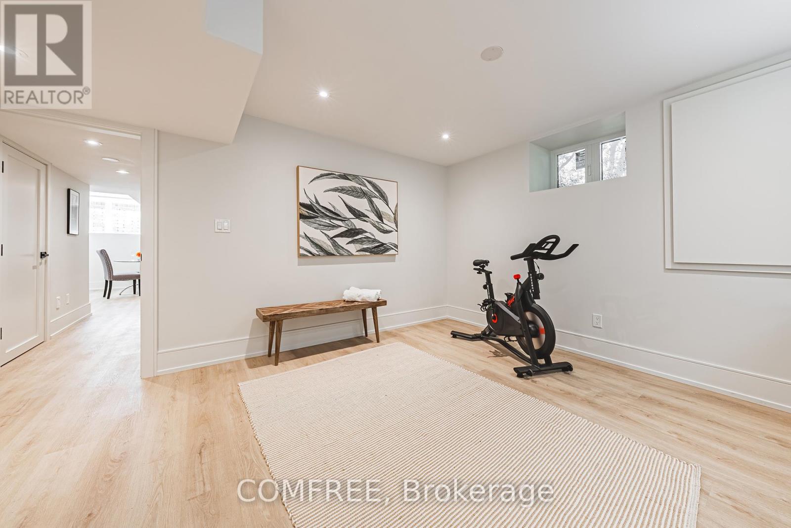 202 Queen Street W, Mississauga (Port Credit), Ontario  L5H 1L6 - Photo 44 - W12311573