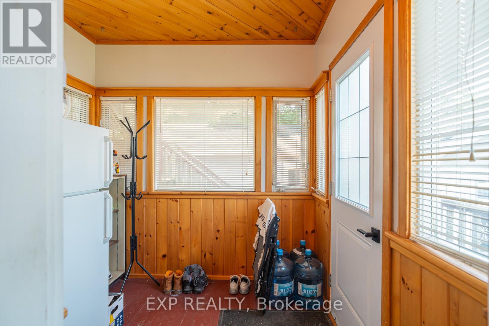 Property at 12 ROSS AVENUE image 2