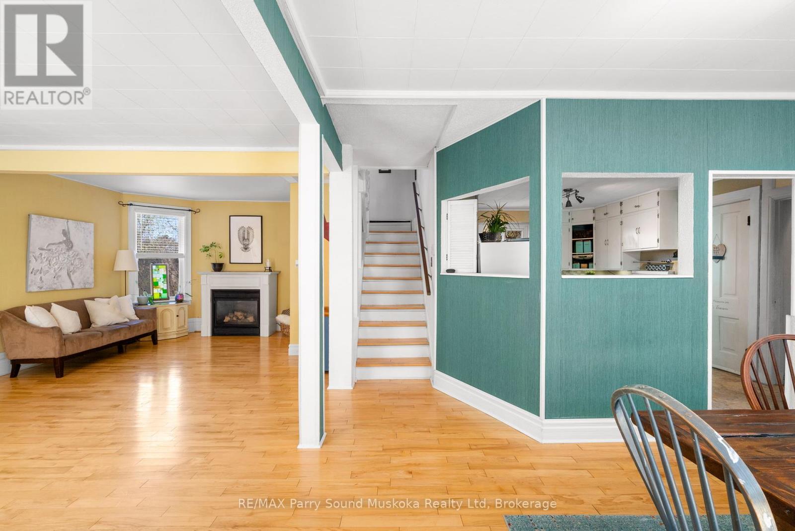 17 Waubeek Street, Parry Sound, Ontario  P2A 1B8 - Photo 17 - X12311521